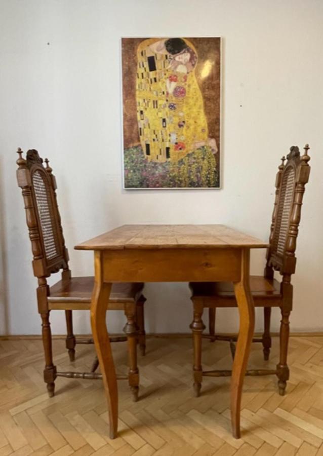 Apartament Cool Historical 1 Bedroom In Mala Strana *